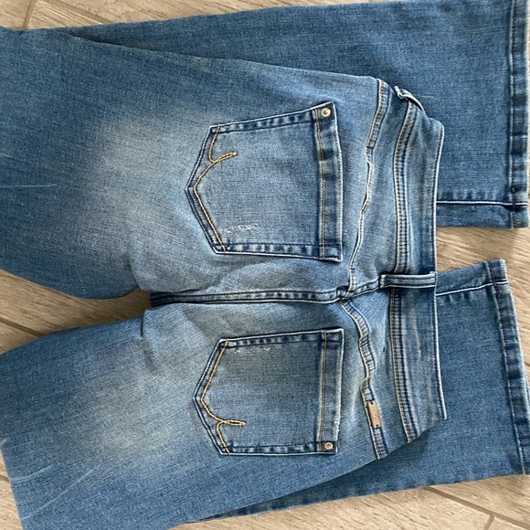 Jeans - Picture 3 of 6